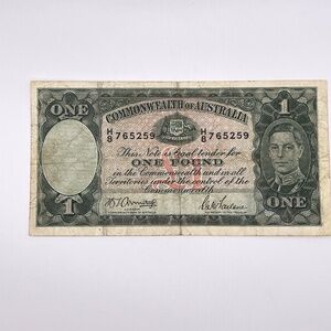 1952 Commonwealth of Australia One Pound Banknote Collectible